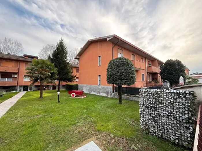 Appartamento bilocale in vendita in Via Como, Lentate Sul Seveso