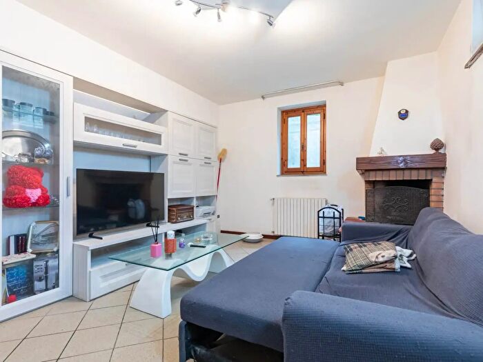 Casa con 5 locali in vendita in Via Livornese, Lastra A Signa