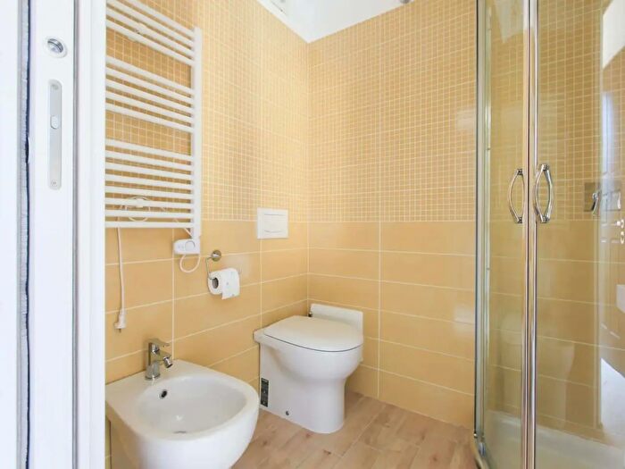 Appartamento monolocale in affitto in Via Savona, Milano