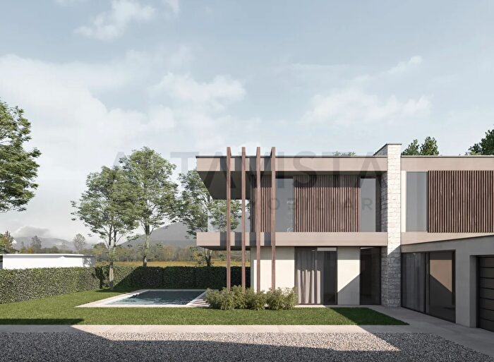 Casa con 5 locali in vendita in Via Santuario, Rezzato