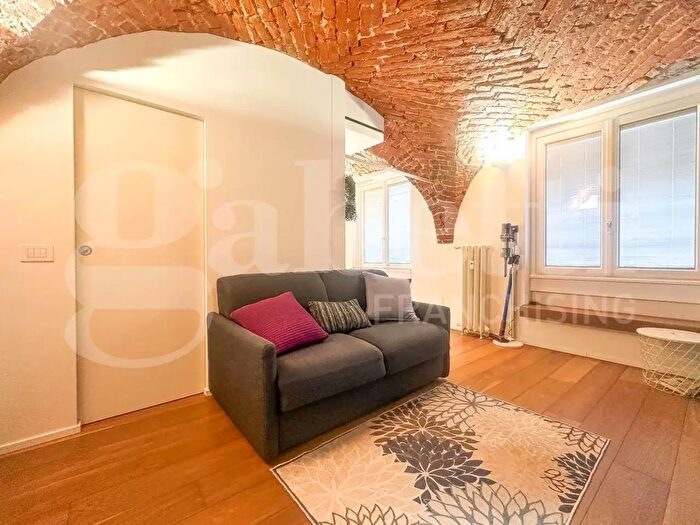 Appartamento bilocale in vendita in Via Amadei, Milano