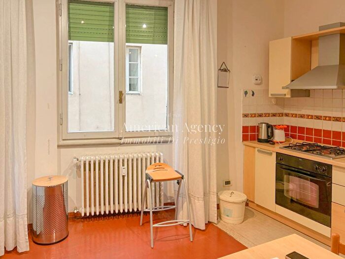 Appartamento trilocale in affitto in Via dello Sprone, Ponte Vecchio Pitti, Firenze