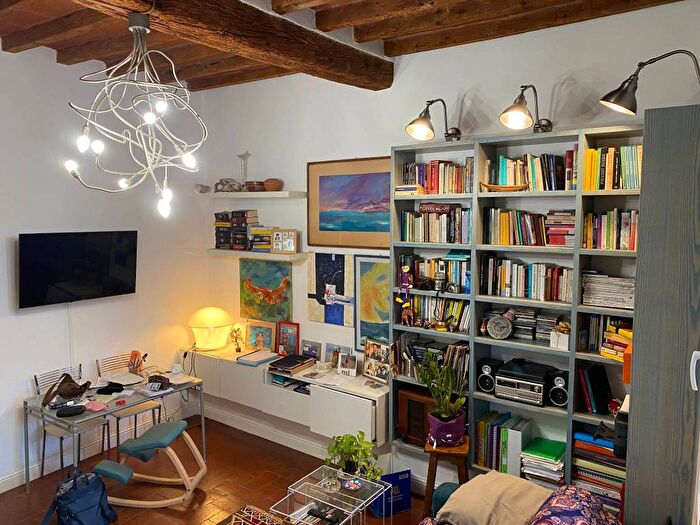 Appartamento trilocale in affitto in Via dei Serragli, Santo Spirito, Firenze