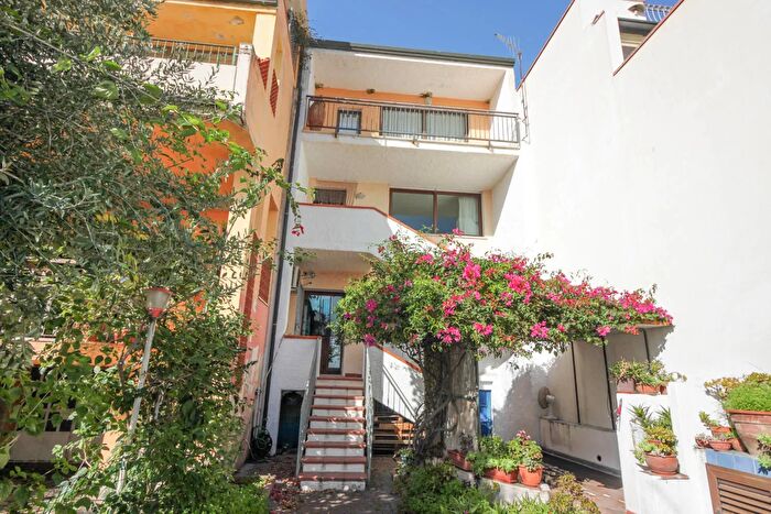 Appartamento trilocale in vendita in Via Nazario Sauro, Siniscola