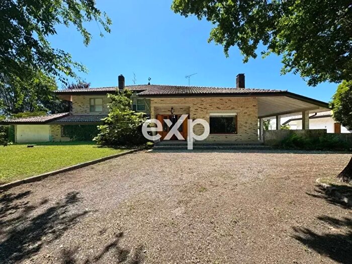 Casa con 15 locali in vendita in Via Matteotti San Valentino, Fiumicello Villa Vicentina