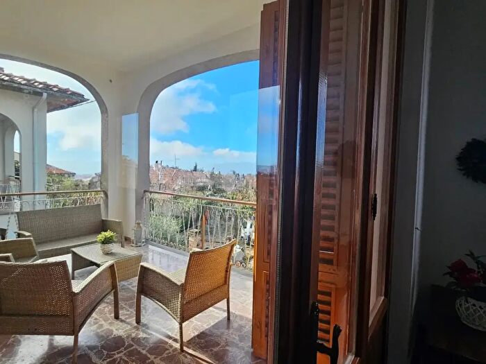 Appartamento con 5 locali in vendita in Via Pio La Torre, Castelfranco Piandiscò