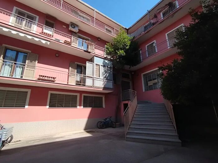 Appartamento trilocale in vendita in Via Castello, Montoro