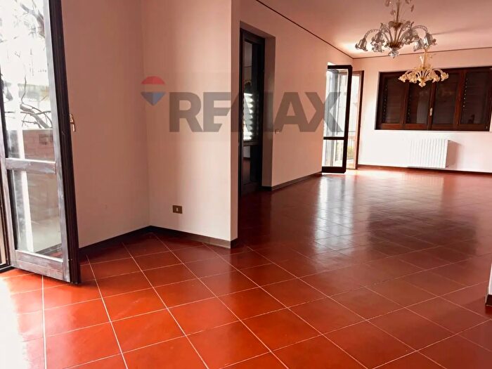 Appartamento con 5 locali in affitto in Via Caramme, Valverde