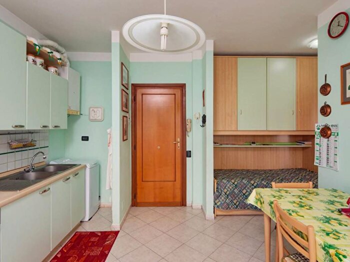 Appartamento bilocale in affitto in Via Pietro Moriconi, Marina di Pisa, Pisa