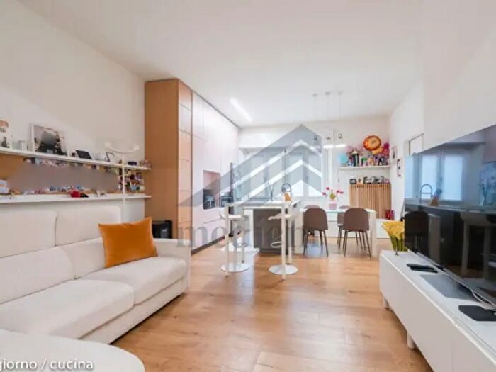 Appartamento trilocale in vendita in Via Marco Polo, Milano