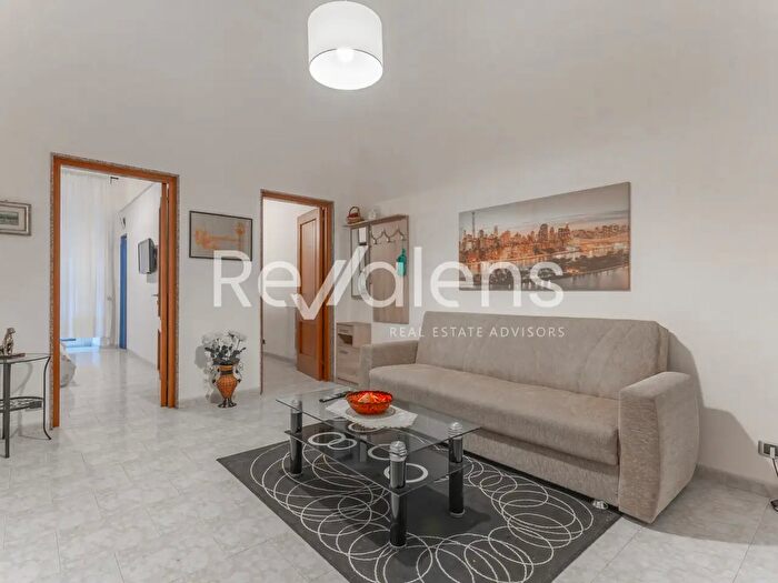 Appartamento trilocale in vendita in Crisanzio, Bari