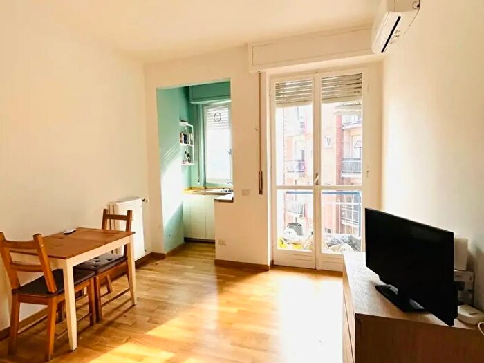 Appartamento monolocale in vendita in Via Binda, Milano