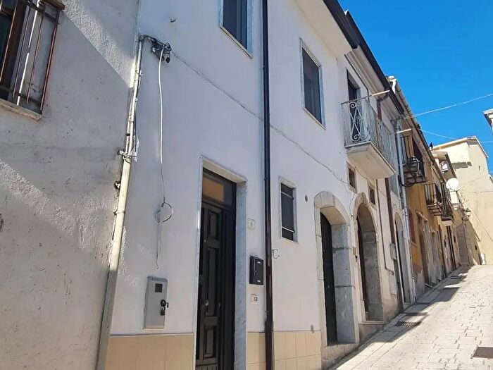 Casa trilocale in vendita in Via Roma, Parolise