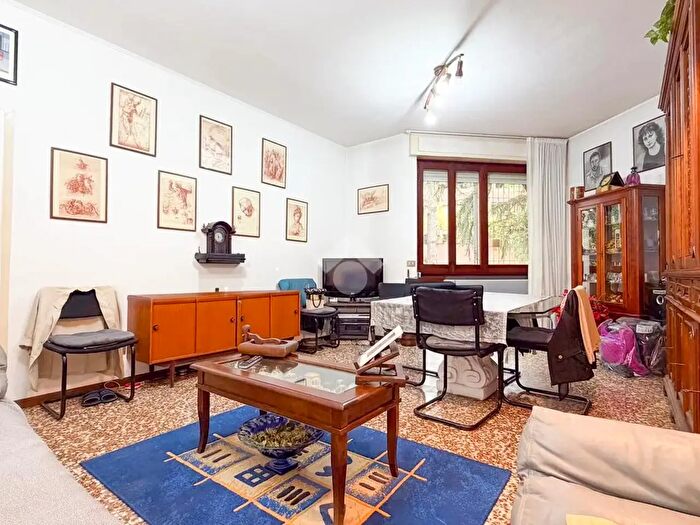 Appartamento trilocale in vendita in Via Spilamberto, San Donato Milanese