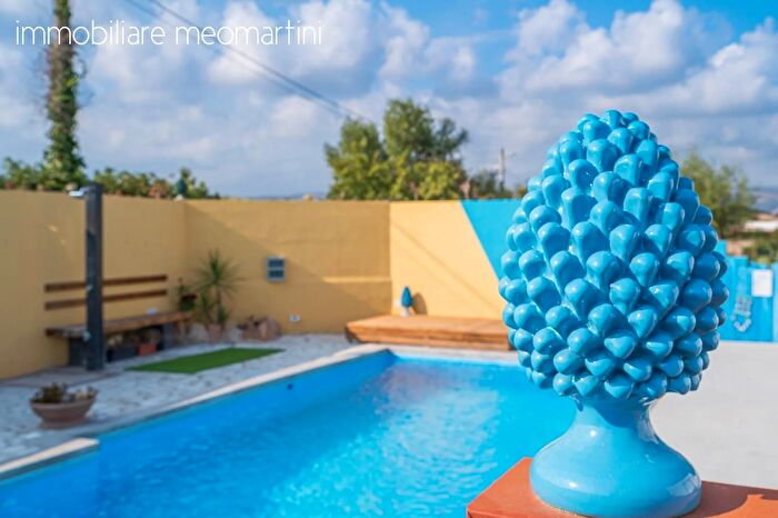 Casa con 5 locali in vendita in in Via Dulcamara Noto Sr, Noto