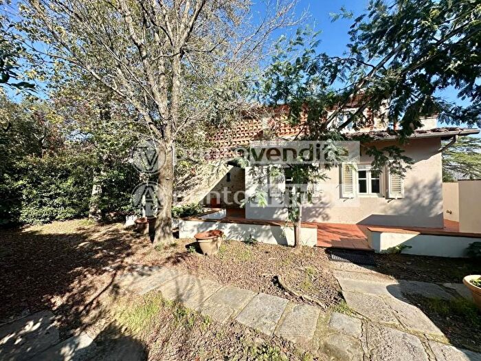 Casa con 6 locali in affitto in Via di Villa Paola, Monte San Quirico Tre Cancelli, Lucca