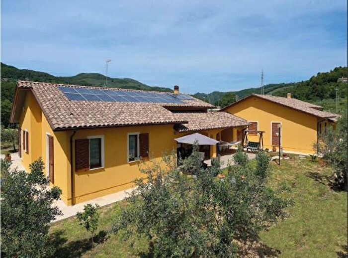 Casa con 6 locali in vendita in Via Casa al Vento, Sansepolcro