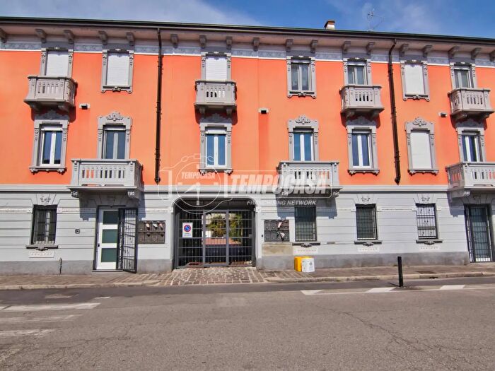 Appartamento trilocale in vendita in Trecate