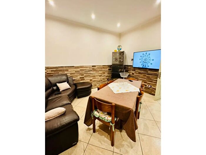 Casa trilocale in vendita in Via Sperone, Palermo