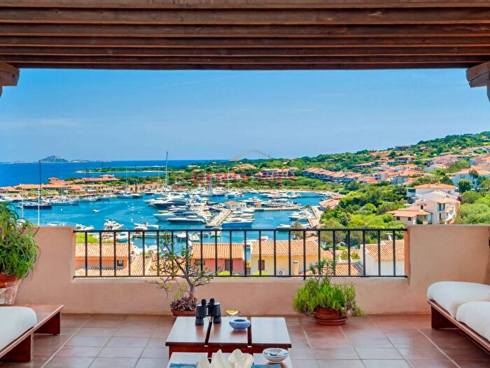 Appartamento con 5 locali in affitto in della Marina, Porto Rotondo, Olbia