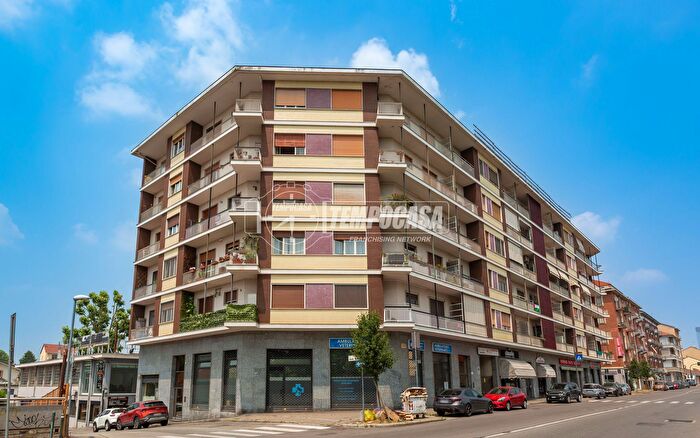 Appartamento trilocale in vendita in Via Sestriere, Moncalieri