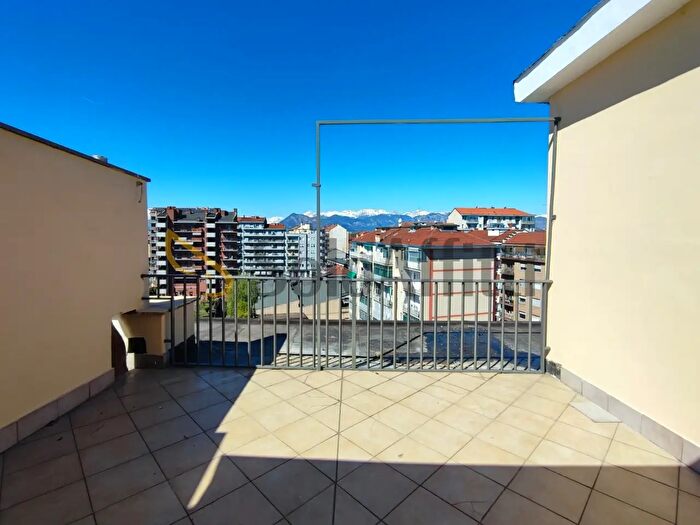 Appartamento monolocale in affitto in Via Bellardi, Torino