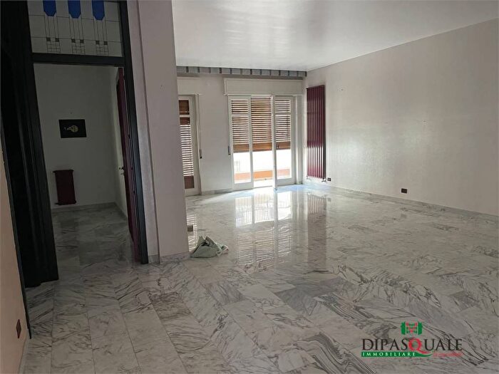 Appartamento con 6 locali in affitto in Via Risorgimento, San Luigi Archimede, Ragusa