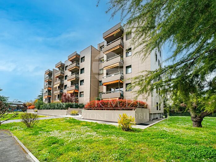 Appartamento con 5 locali in vendita in Via Guglielmo Oberdan b, Brescia