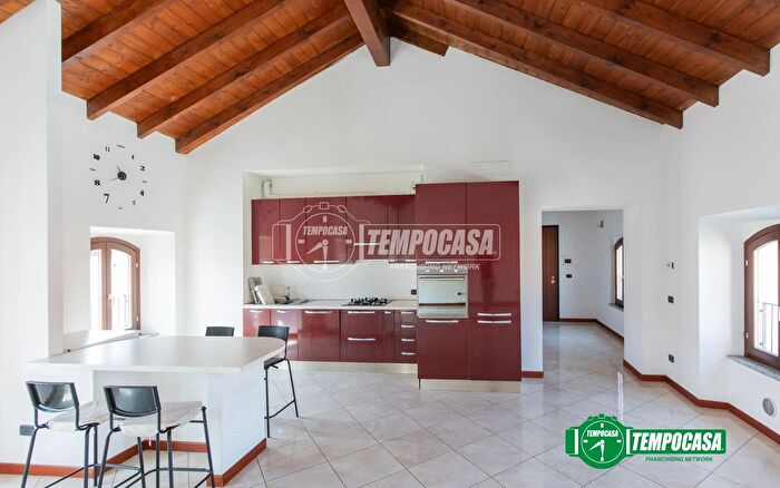 Appartamento bilocale in vendita in Via Bellini, Oleggio