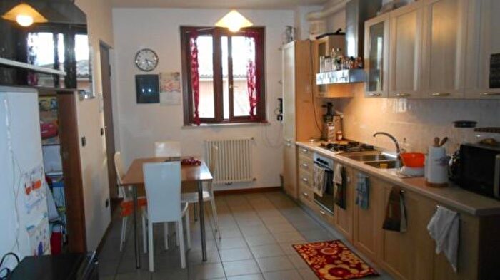 Appartamento con 5 locali in vendita in Via Quinto Areto, Castelbellino