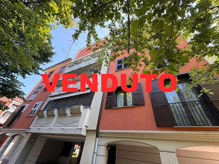 Appartamento bilocale in vendita in Via a Valè Noviglio, Noviglio