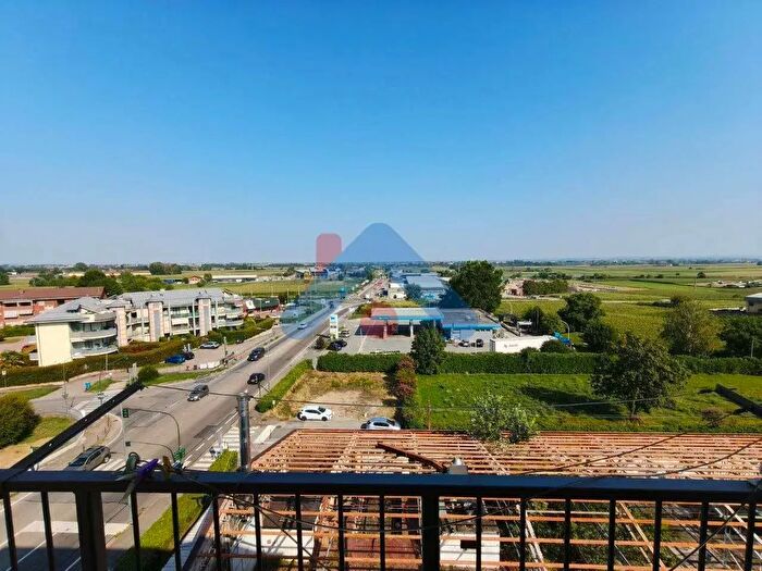 Appartamento quadrilocale in affitto in Via Padana Inferiore, Chieri