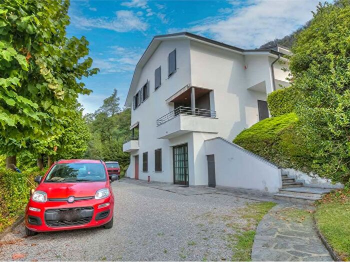 Appartamento quadrilocale in affitto in Maslianico