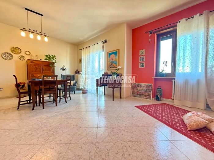 Appartamento con 5 locali in vendita in Via Prali, Nichelino