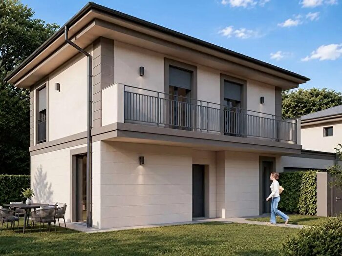 Casa quadrilocale in vendita in Via Monte Grappa, Cirimido