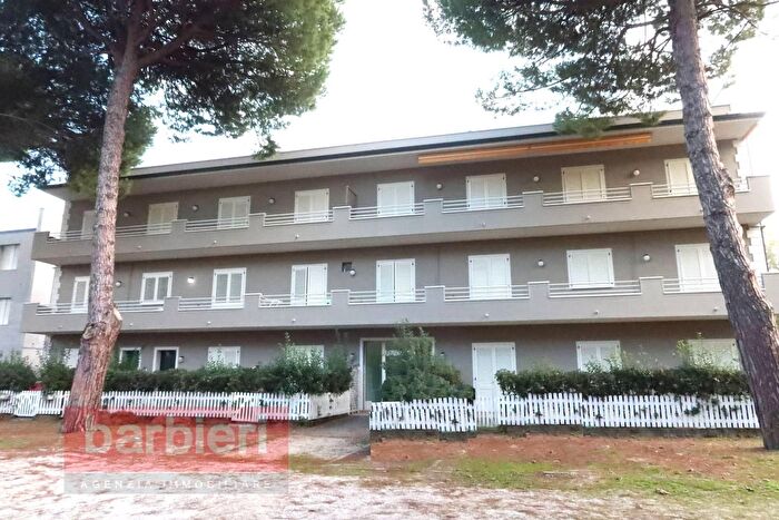 Appartamento bilocale in vendita in Via Vesuvio, Cervia