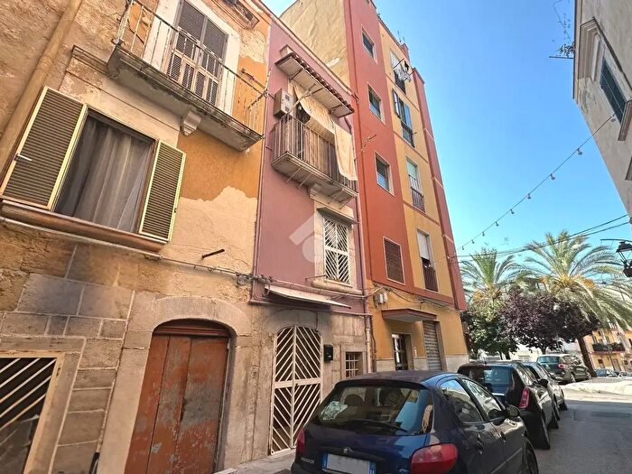 Appartamento quadrilocale in vendita in Via Meschiltri, Barletta