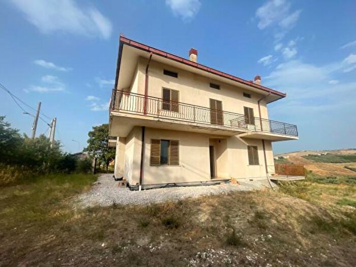Appartamento quadrilocale in vendita in Via Colle SantAngelo, Atessa