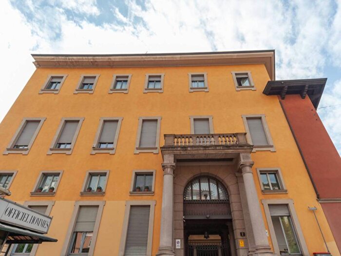 Appartamento monolocale in affitto in Via Pietro Mascagni, Palestro, Milano