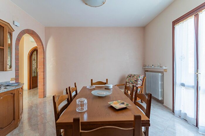 Casa con 8 locali in vendita in El Bosco, Santa Croce SullArno