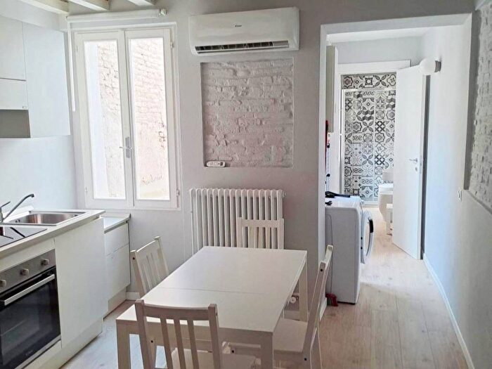 Appartamento monolocale in affitto in Borgo Delle Colonne, Centro Storico, Parma