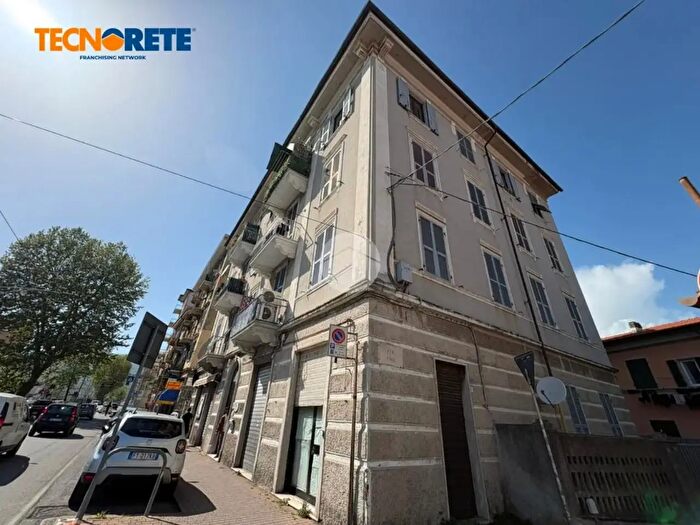 Appartamento con 5 locali in vendita in Viale San Bartolomeo, La Spezia