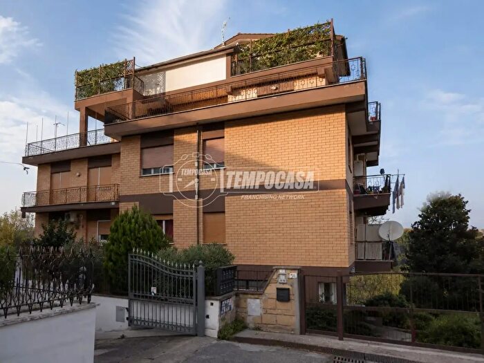 Appartamento bilocale in vendita in Via Fosso del Poggio, Roma