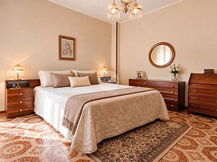 Appartamento trilocale in vendita in Via Roccafranca, Centro, Chiari