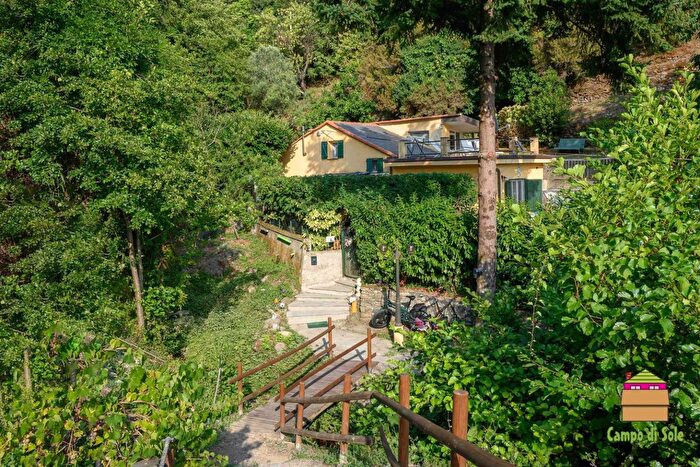 Casa con 5 locali in vendita in Levanto