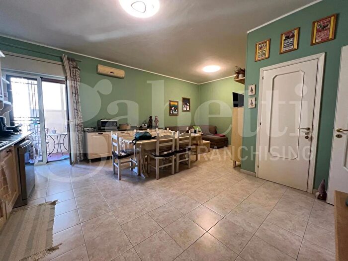 Appartamento con 5 locali in vendita in Via Grottasanta, Siracusa