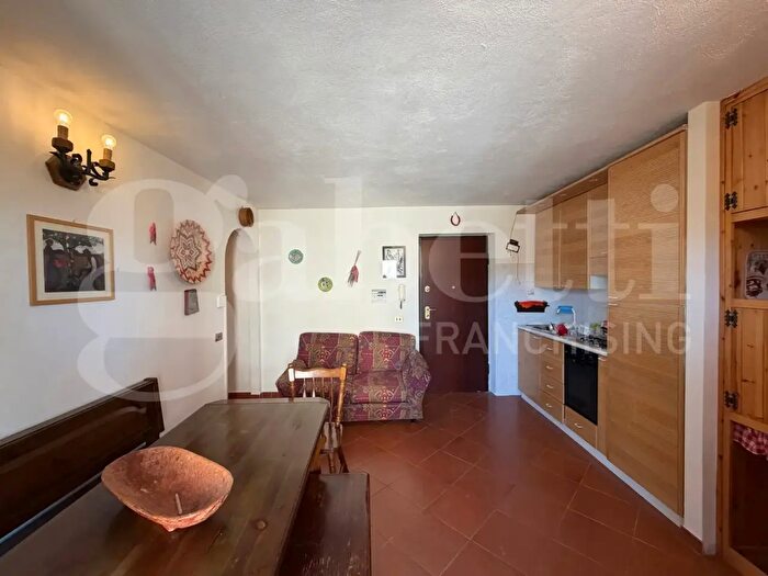 Appartamento trilocale in vendita in Via Antonio del Fante, Rocca Di Mezzo