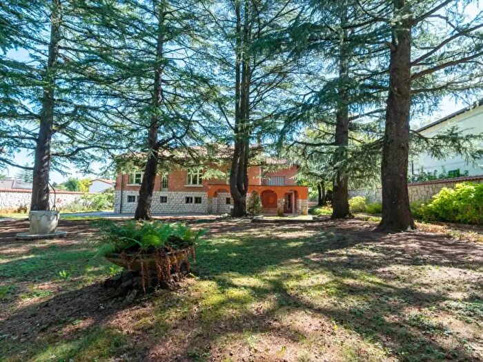 Casa con 12 locali in vendita in Trieste