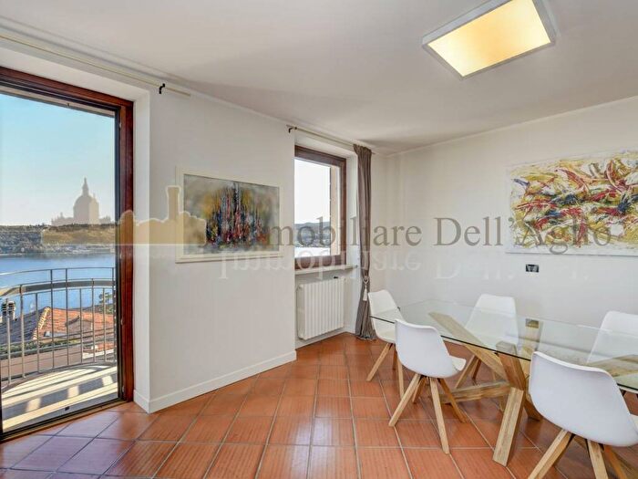 Casa quadrilocale in affitto in Centro, Salò