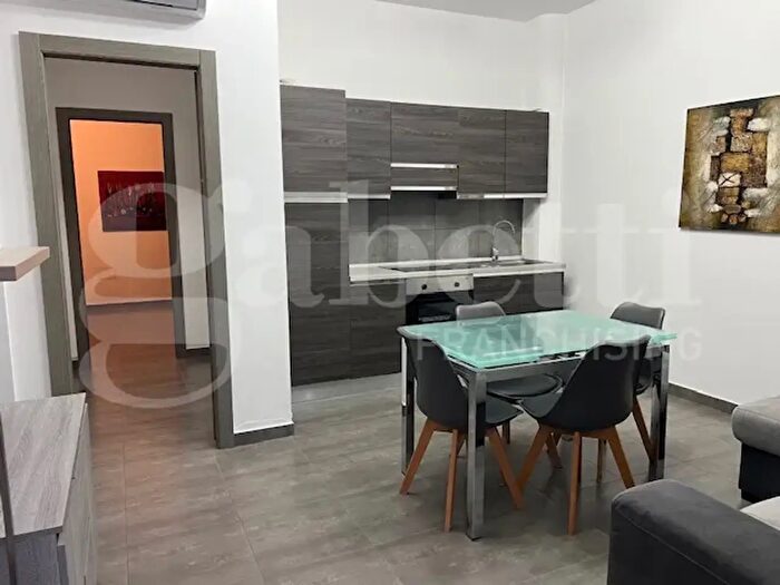 Appartamento trilocale in affitto in Via SantAntonio, Riola Sardo